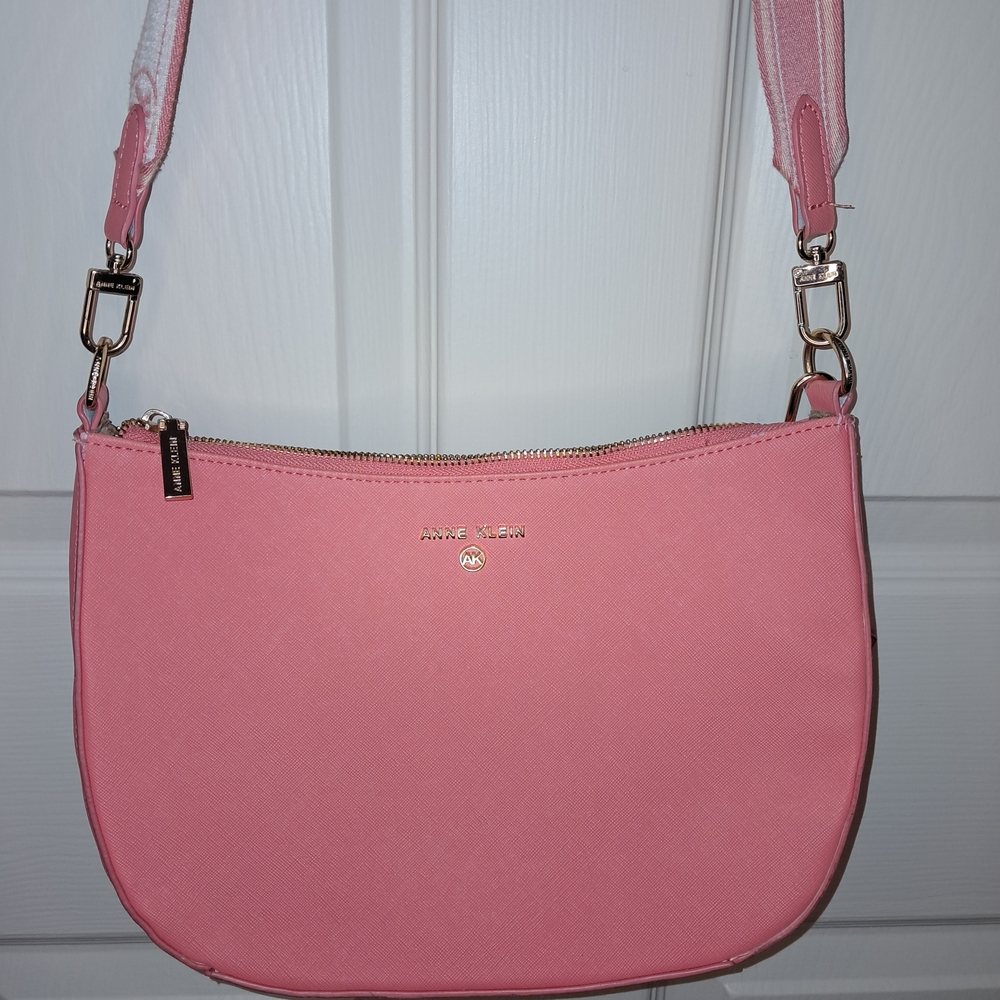 Anne Klein Pink Shoulder Bag Pre Loved Pink Dome Shaped Crossbody Like New